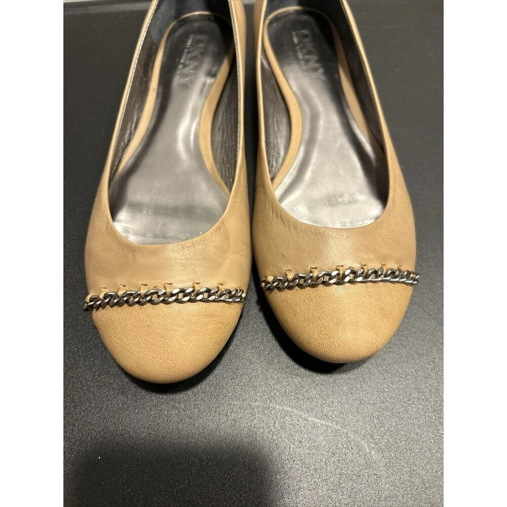 DKNY flats Taupe beige tan size 8.5 With Box